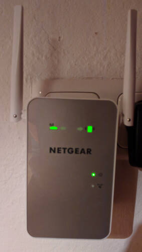 netgear_ex6150v2.jpg