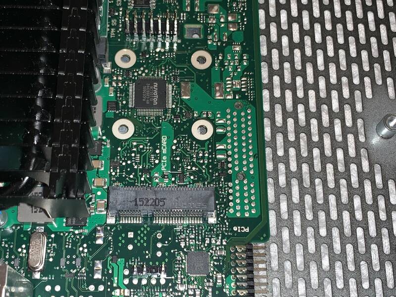 s720-pcie_slot.1610387508.jpg s720-pcie_slot.1610387508.jpg