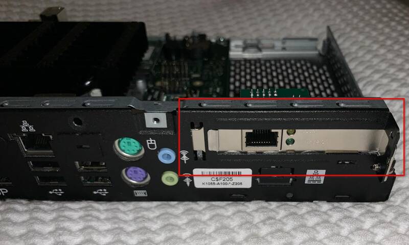 s720-slot_lan2.jpg s720-slot_lan2.jpg
